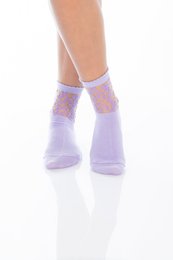  Lilac-colored socks with a soft, lightweight material and a delicate lace pattern at the top.
