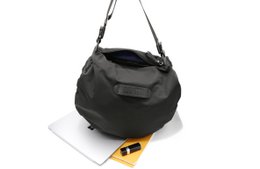 Riia XL Pouch Zwart