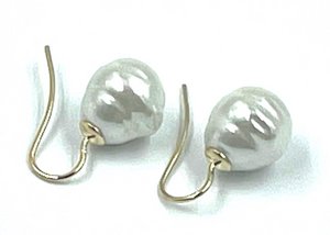 Pearl earrings