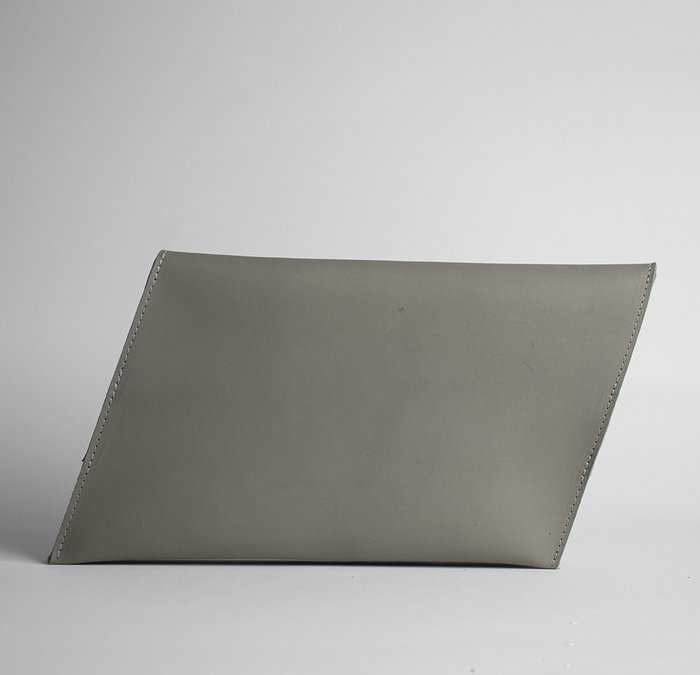 #18 grey