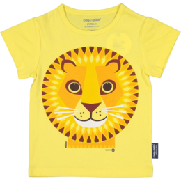  Organic lion short-sleeved children's t-shirt in yellow with a vibrant lion graphic. Made of soft, comfortable organic cotton. Suitable for ages 2-8 years.