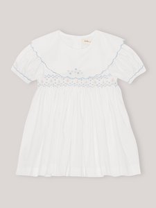 Gesmoktes Kleid aus Baumwolle – klassisches Weiß