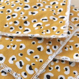 WASHABLE CLEANSING SQUARE