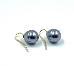 Pendientes de perlas clásico