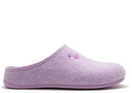 Lilac-colored recycled PET vegan slippers for kids, featuring a round, soft shape.