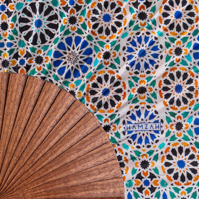 Islamisk kunstinspireret silkehåndsventilator isbilya