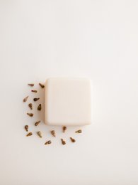 Solid shampoo bar, 120 grams, made of natural ingredients.