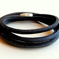 Men's bracelet black leather lace with magnetic lock