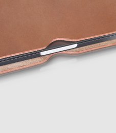 Custodia per MacBook da 13 pollici AVIOR Tan