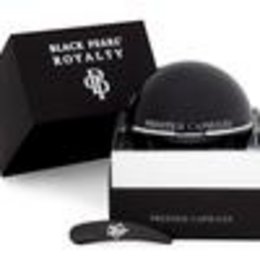 Black pearl-infused toner with Dead Sea minerals for a luxurious skincare experience.