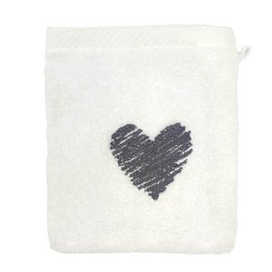 Washcloth 16 cm x 21 cm "Dashed Heart"