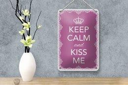 Tin sign saying 12x18cm Keep Calm and kiss me crown decoration
