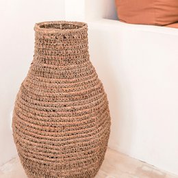 Vævet Boho Vase SAKRA lavet af bananfiber og Raffia