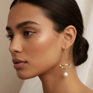 Long pendant earrings with pearl - Thalassa