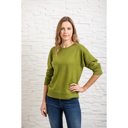  Cozy, olive green sweater with a relaxed, comfortable fit. Made from soft, high-quality material for all-day wear.