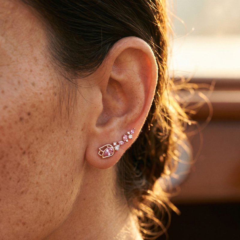 Flora climbing flower earring