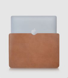 Custodia per MacBook da 13 pollici AVIOR Tan