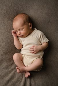 Woolen wrap-over romper short sleeve - Merino wool - Natural