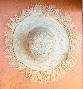 Hut aus Palmen und Bast