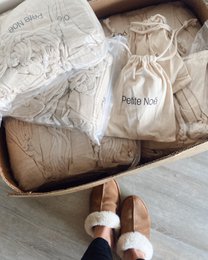 Buttede babystøvler off white