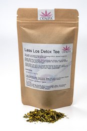 LET GO-DETOX TEA, urteteblandingen med grøn te matcha, ingefær og citrongræs hjælper dig med at afgifte din krop og få energi 50g