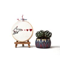 Handmade Embroidery Hoop Wall Art - LOVE Collection - Tectile Wall Decoration (10cm) - S. Valentine's day gift