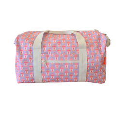  A pink and white patterned weekend bag with beige straps and handles.