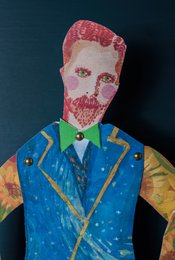 Vincent klippede og lavede dukke