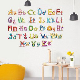 Bunte und lustige Buchstabenaufkleber