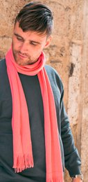 Pink wool and acrylic scarf