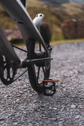 Cruzaa pedalstøttende Bluetooth elcykel Carbon Black