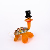 Glastier Schildkröte mit Hut