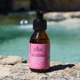 Organic body oil with nourishing ingredients like avocado, almond, and rosehip oils. Provides skin with suppleness and comfort.