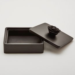 Caja de madera lacada en negro y cerámica 20cm - Black Rose 20cm