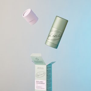 Plastikfreies, nachfüllbares Deodorant mit Macadamia + Bergamotte