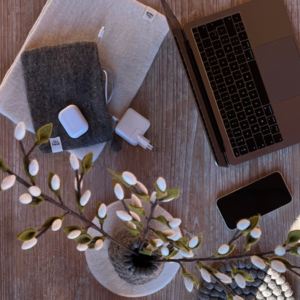 Felt computer cover – Elegant and ethical protection for your laptop