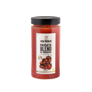Luisa Pantaleo Passata Blend of Penny Tomatoes and Organic Regina, made in Italy