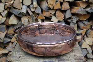 Handgeschnittenes kupferkochiges Kochtopf - Kunsthandwerkskochgeschirr für Risotto, Eintöpfe - handgefertigter Kupfertopf