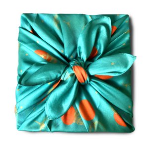 Satin 100% Cotton Luxe Collection : The Midnight Kiss (Size M) 55x55cm