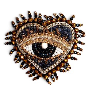 Brooch Heartseer