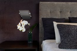 Luxury 1 wall light LED brass, polished brass finish, 3000K color temperature, nickel-plated finish, 3000K color temperature.