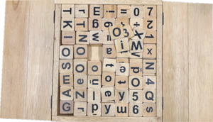 Natürliche Buchstaben/Zahlen-Set