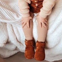 Klassische Wildlederstiefel - Cognac