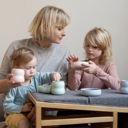 Children's tableware set (cup and bowl)