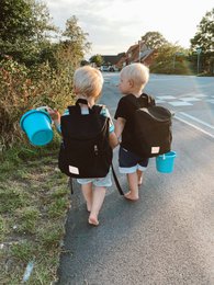 MiniMe â™»ï¸ Genbrugt polyester juniortaske i sort