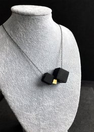 Catena di cemento // CUBE GOLD
