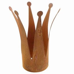 Decorative metal crown-shaped garden sculpture in vintage style, available in two heights (22 cm and 32 cm), made of rust-colored metal for a rustic, natural look to complement your outdoor living space.