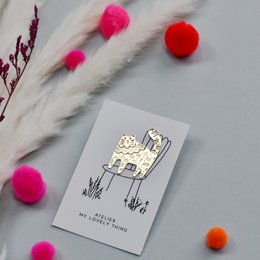 Pin Lovely Cat En Latón