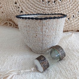 Petit pot Lyl blanc et noir