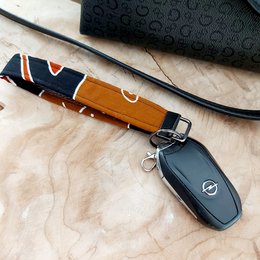 Afrikansk print og læder nøglering | Armbånd | Nøgle holder